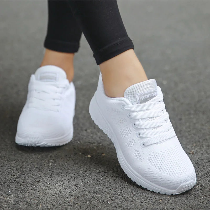 Women Sports Shoes 2023 Trends Sneakers Women Light Sport Sneaker Breathable Casual Shoes For Women White Tennis Female Footwear