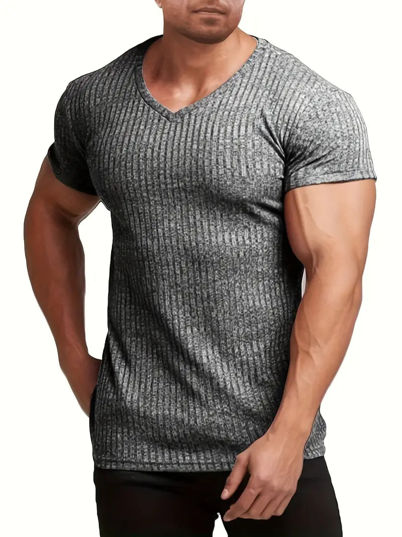 Lässiges Herren Shirt mit V-Ausschnitt im Body Fit